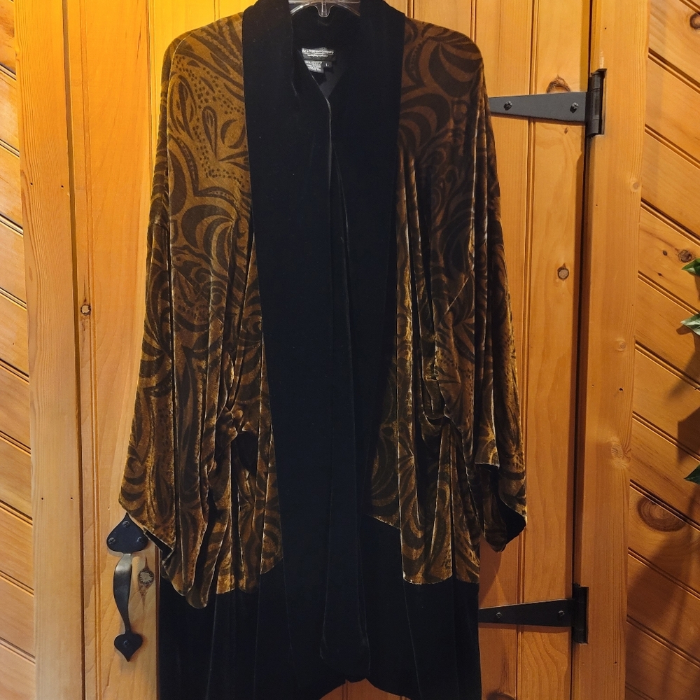 Luxury long velvet jacket/shrug